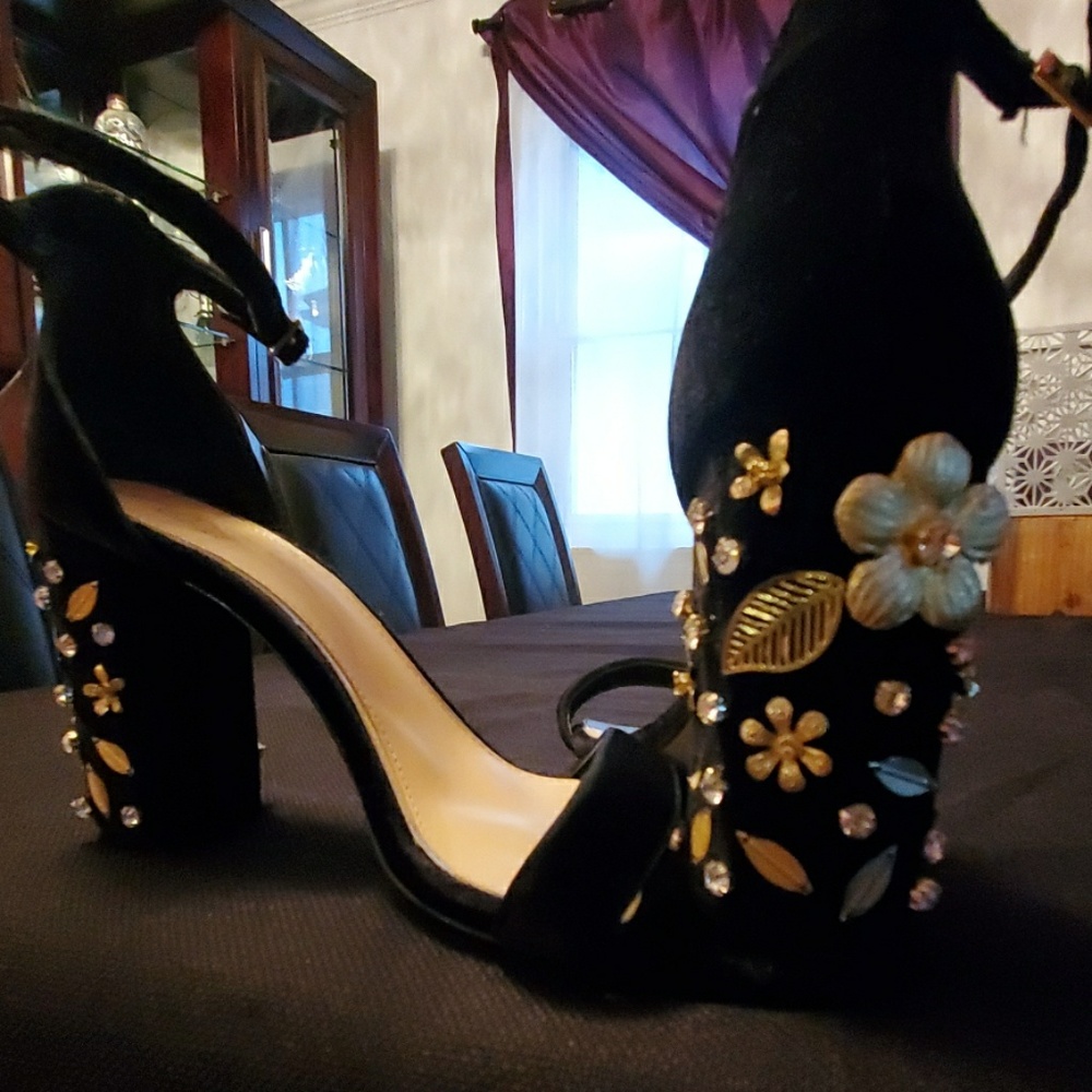 Badgley Mischka Jewel Heels